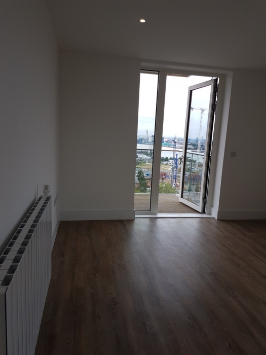 90 Compton House, London, SE18 6FT