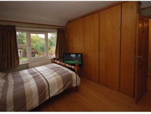 bedroom2